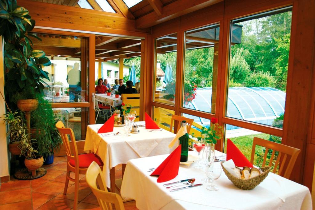 Hotel Restaurant Thadeushof Techelsberg Екстер'єр фото