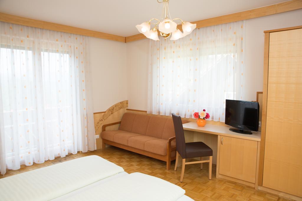 Hotel Restaurant Thadeushof Techelsberg Екстер'єр фото